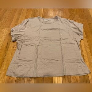 Abercrombie & Fitch Tan Short Sleeve Tee